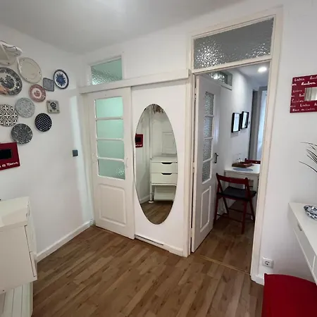 Casa Beco Do Castelo 아파트 *